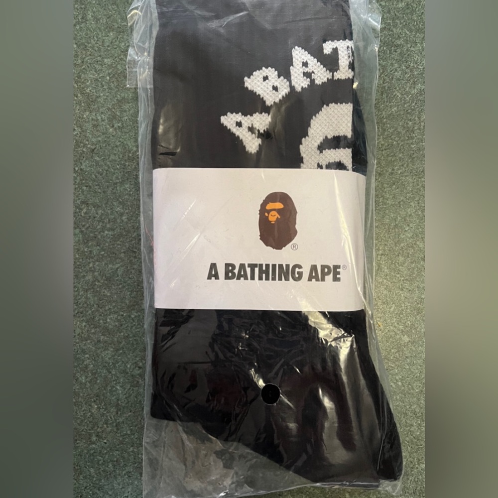 Black long Bathing ape socks white ape & leathers